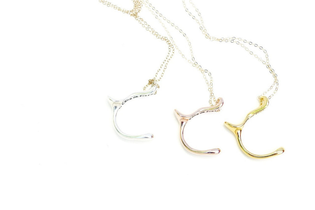 Celia de Flers small pendant on chain